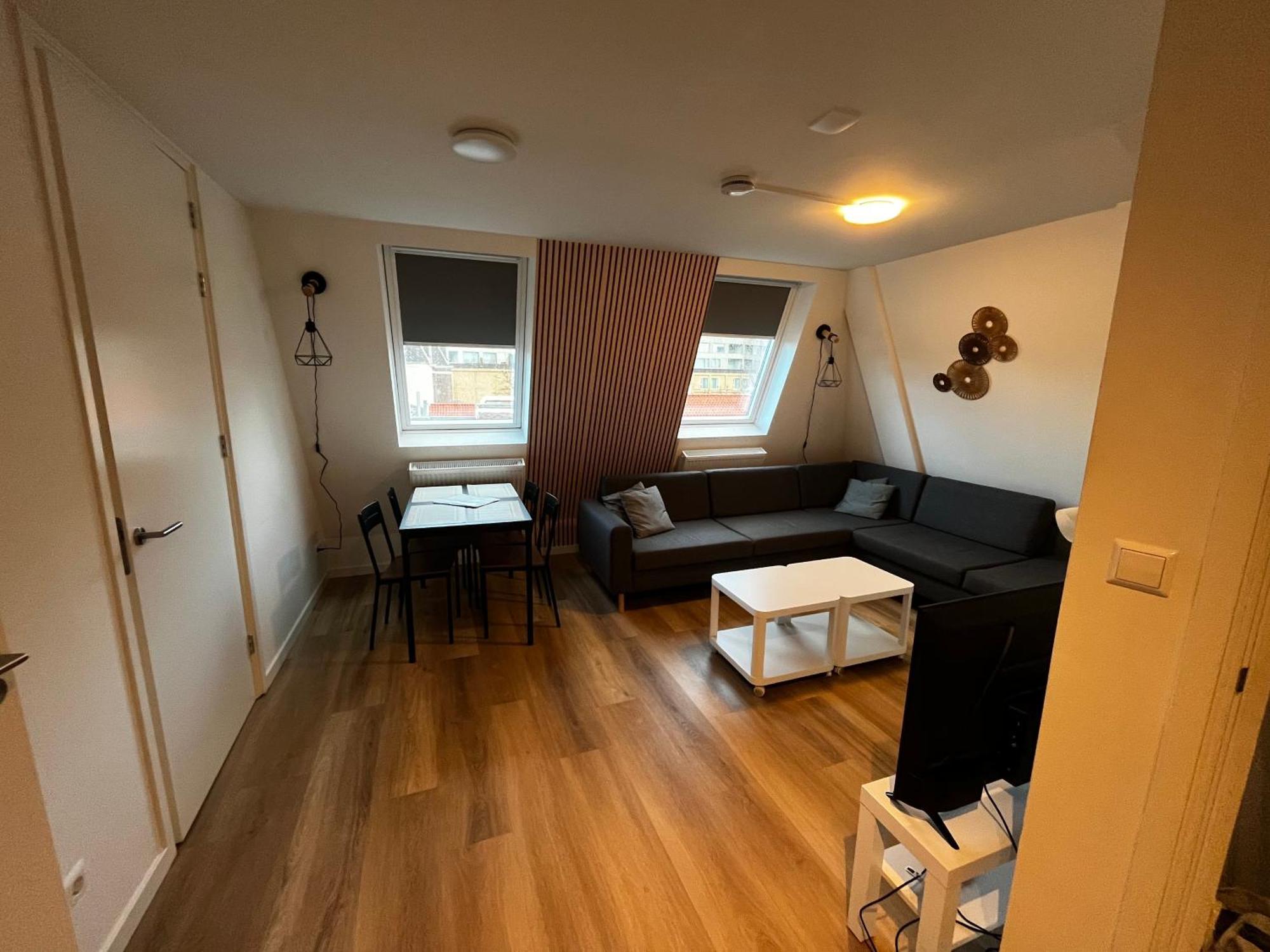 Apartement Hotel Stays By Adm Leyde Extérieur photo
