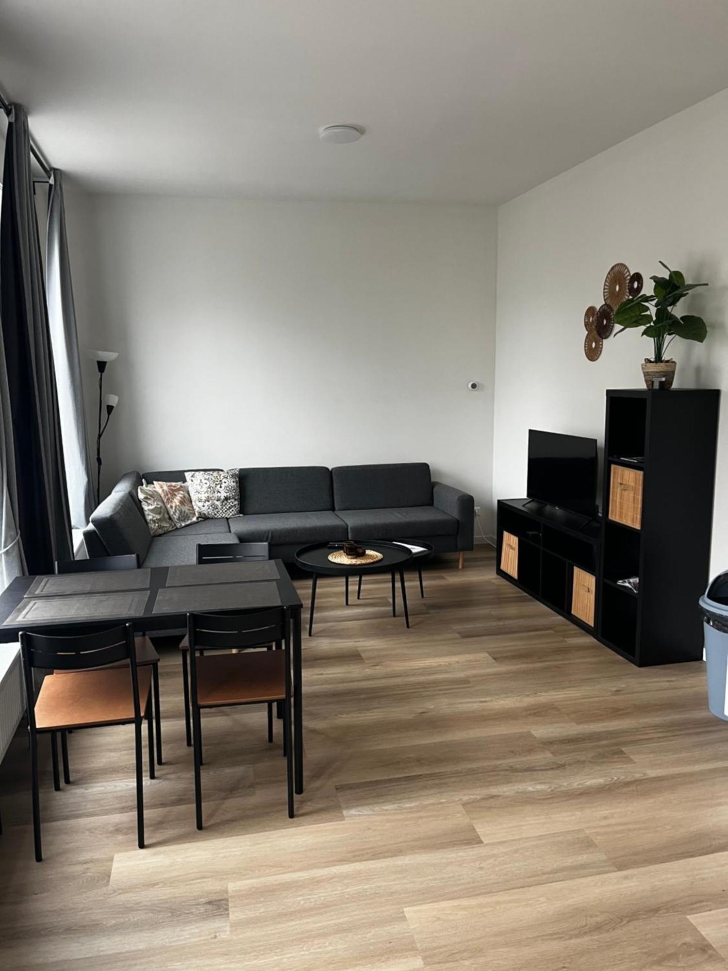 Apartement Hotel Stays By Adm Leyde Extérieur photo