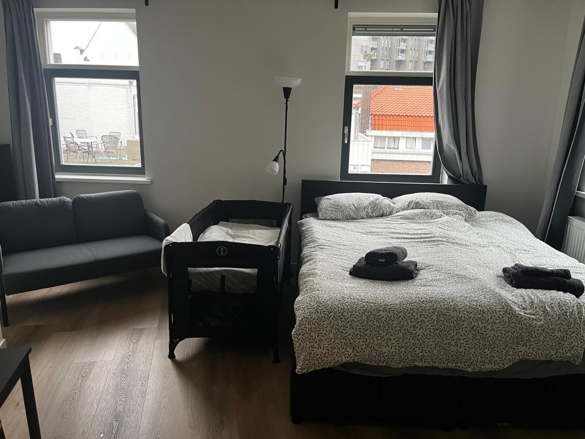 Apartement Hotel Stays By Adm Leyde Extérieur photo
